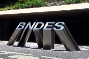 Lula diz que Mercadante será o presidente do BNDES