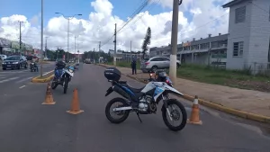 Motociclista morre em acidente com caminhão em Gravataí