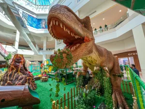Réplicas animadas de dinossauros chegam a Porto Alegre