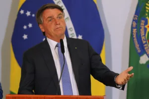 Bolsonaro é declarado inelegível pelo TSE