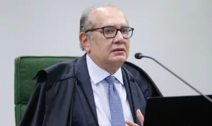 STF anula arquivamento de ação contra Bolsonaro