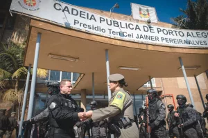 Após 28 anos, Brigada Militar deixa guarda do Presídio Central, em Porto Alegre