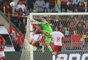 Flamengo e Internacional ficam no 0 a 0 no Maracanã